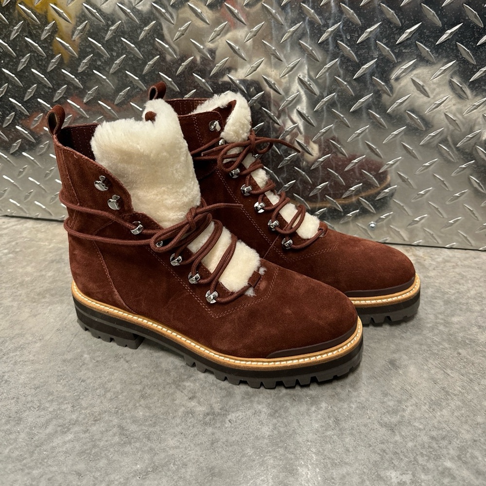 Marc Fisher NWOT Dark Brown / brown red “Izzie” Boots.
